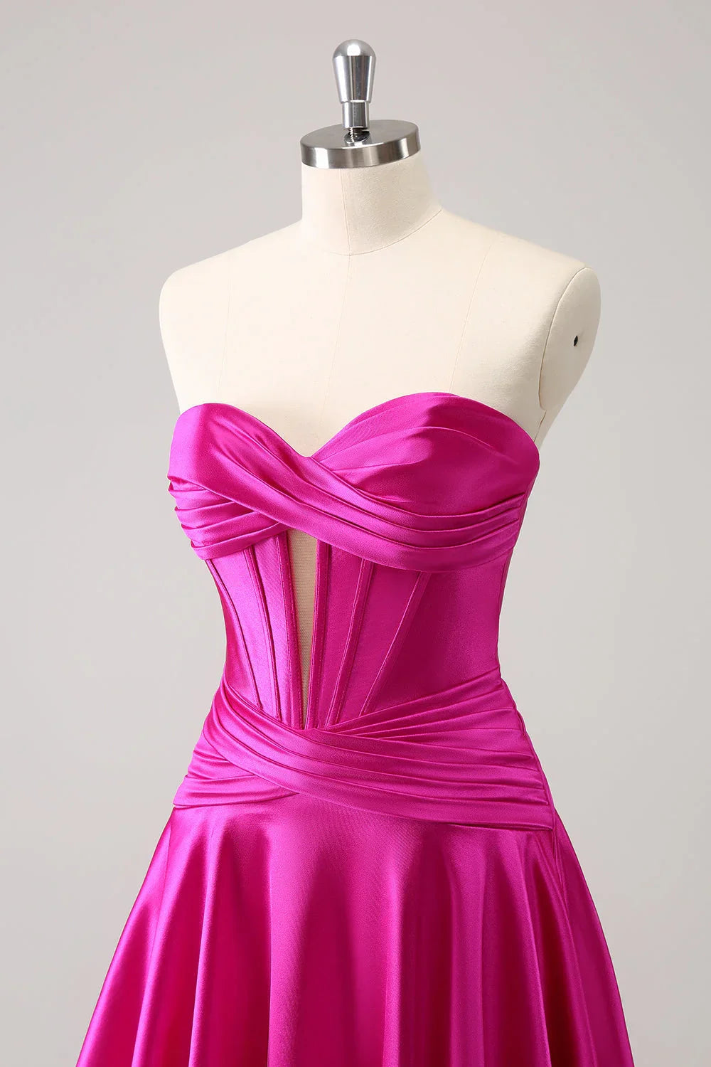 Niedliches Fuchsia A-Linien Sweetheart Criss Cross Korsett Homecoming Kleid mit Rüschen