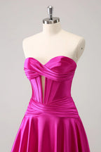 Niedliches Fuchsia A-Linien Sweetheart Criss Cross Korsett Homecoming Kleid mit Rüschen