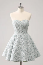 Vestido corto de fiesta de regreso a casa con corsé de escote corazón en línea A en gris verde adorable
