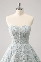 Vestido corto de fiesta de regreso a casa con corsé de escote corazón en línea A en gris verde adorable