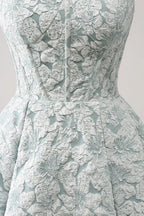Vestido corto de fiesta de regreso a casa con corsé de escote corazón en línea A en gris verde adorable