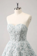 Vestido corto de fiesta de regreso a casa con corsé de escote corazón en línea A en gris verde adorable