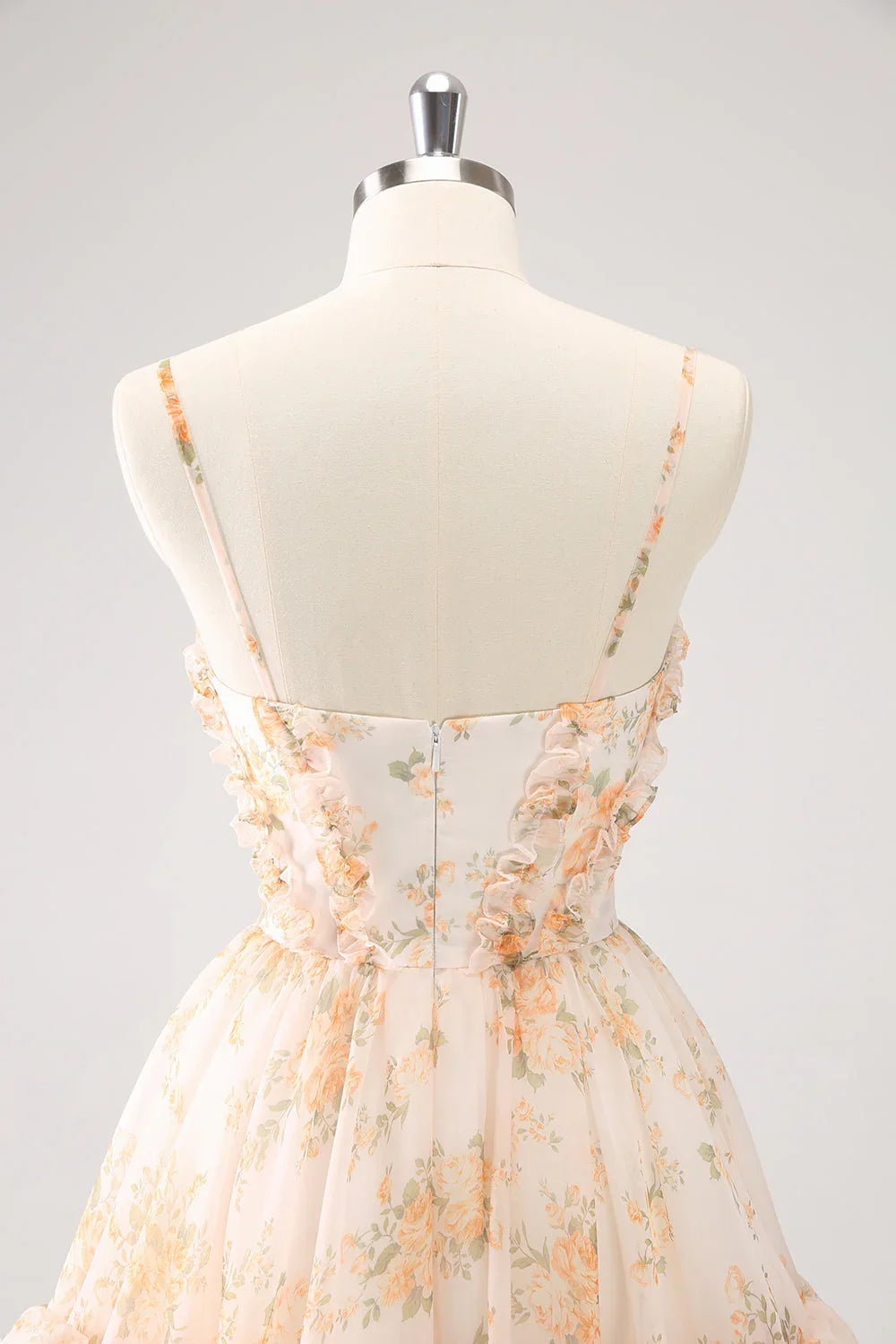 Vestido de Regreso a Casa Florido con Volantes, Corte A Line, Escotado y Acanalado en Amarillo Encantador