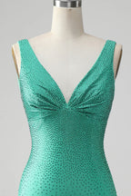 Chic Bodycon V Neck Backless Short Green Homecoming Dress with Beading