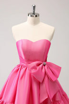 Vestido corto de fiesta en casa sin tirantes, plisado, en línea A, color rosa fuerte adorable con lazo