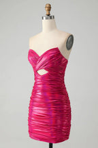 Schicker trägerloser Schlüsselloch-Plisseé-Fuchsienschlüpfer Heimkehrballkleid
