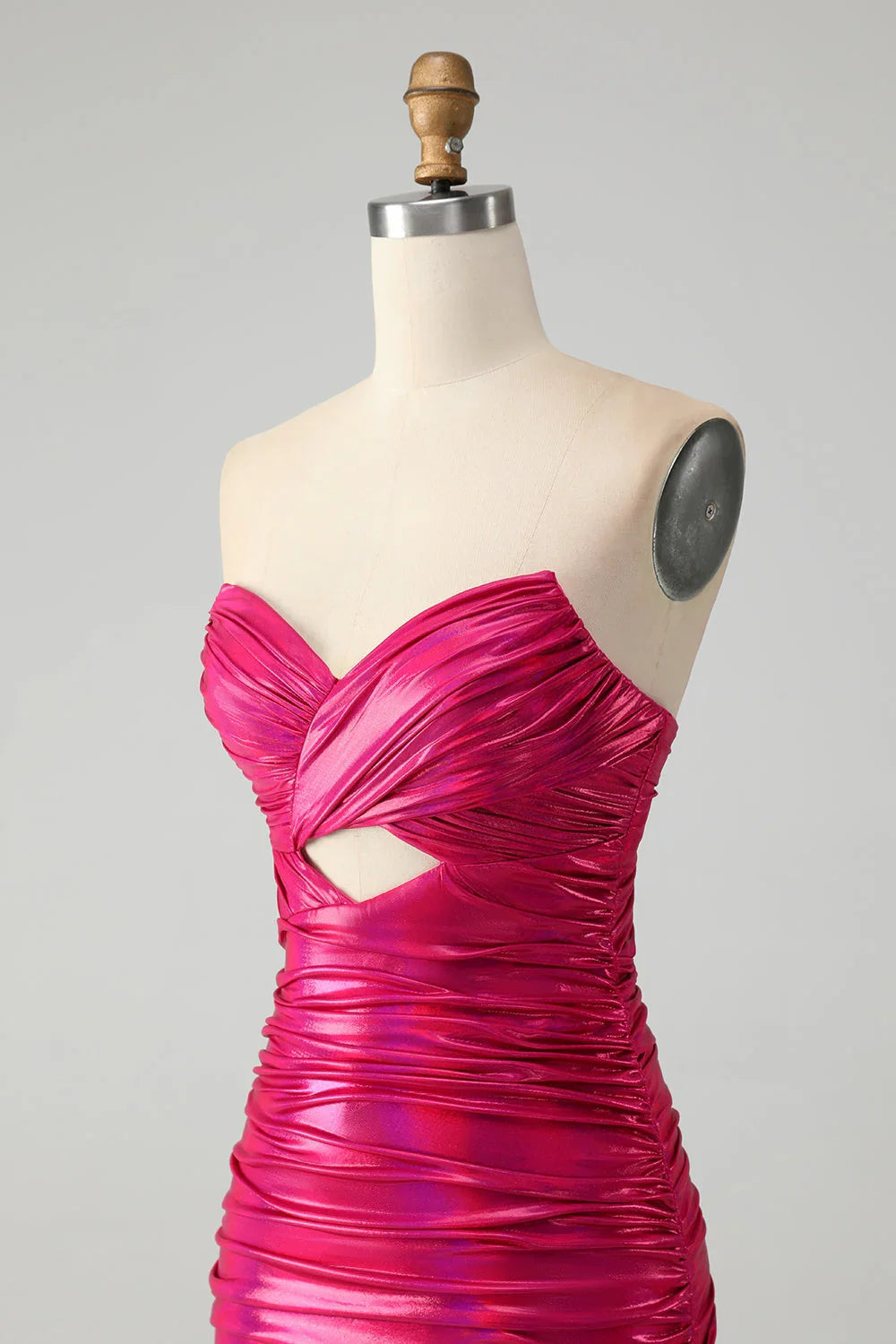 Schicker trägerloser Schlüsselloch-Plisseé-Fuchsienschlüpfer Heimkehrballkleid