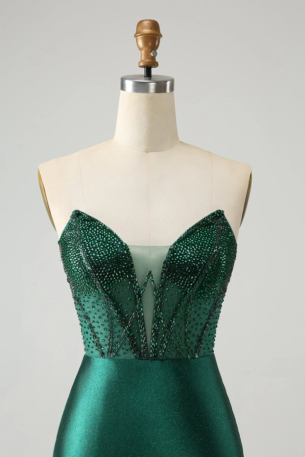 Elegantes, funkelndes königsblaues enges trägerloses kurzes Homecoming-Kleid mit Perlenstickerei
