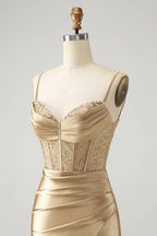 Goldenes Korsett-Kurz-Homecoming-Kleid mit Schnürung am Rücken