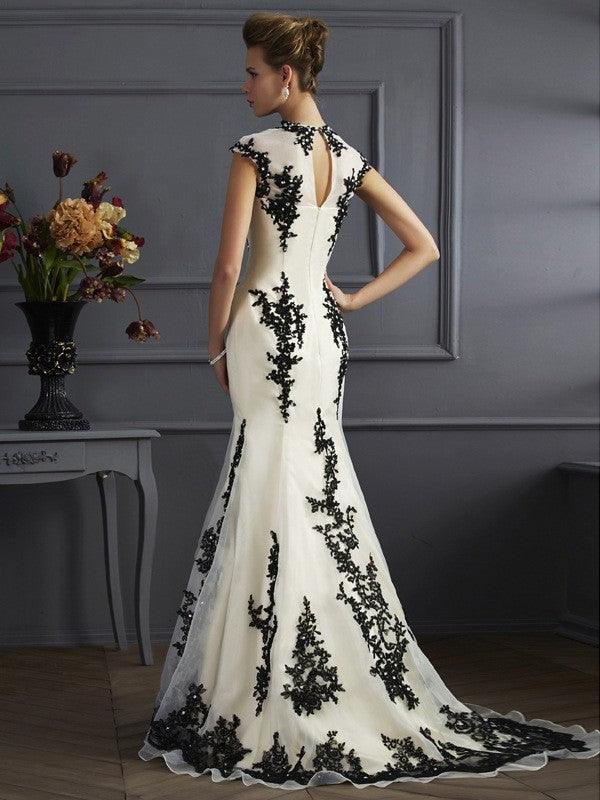 Vestidos de mãe da noiva trompete/sereia, gola alta, manga curta, aplicações, organza comprida