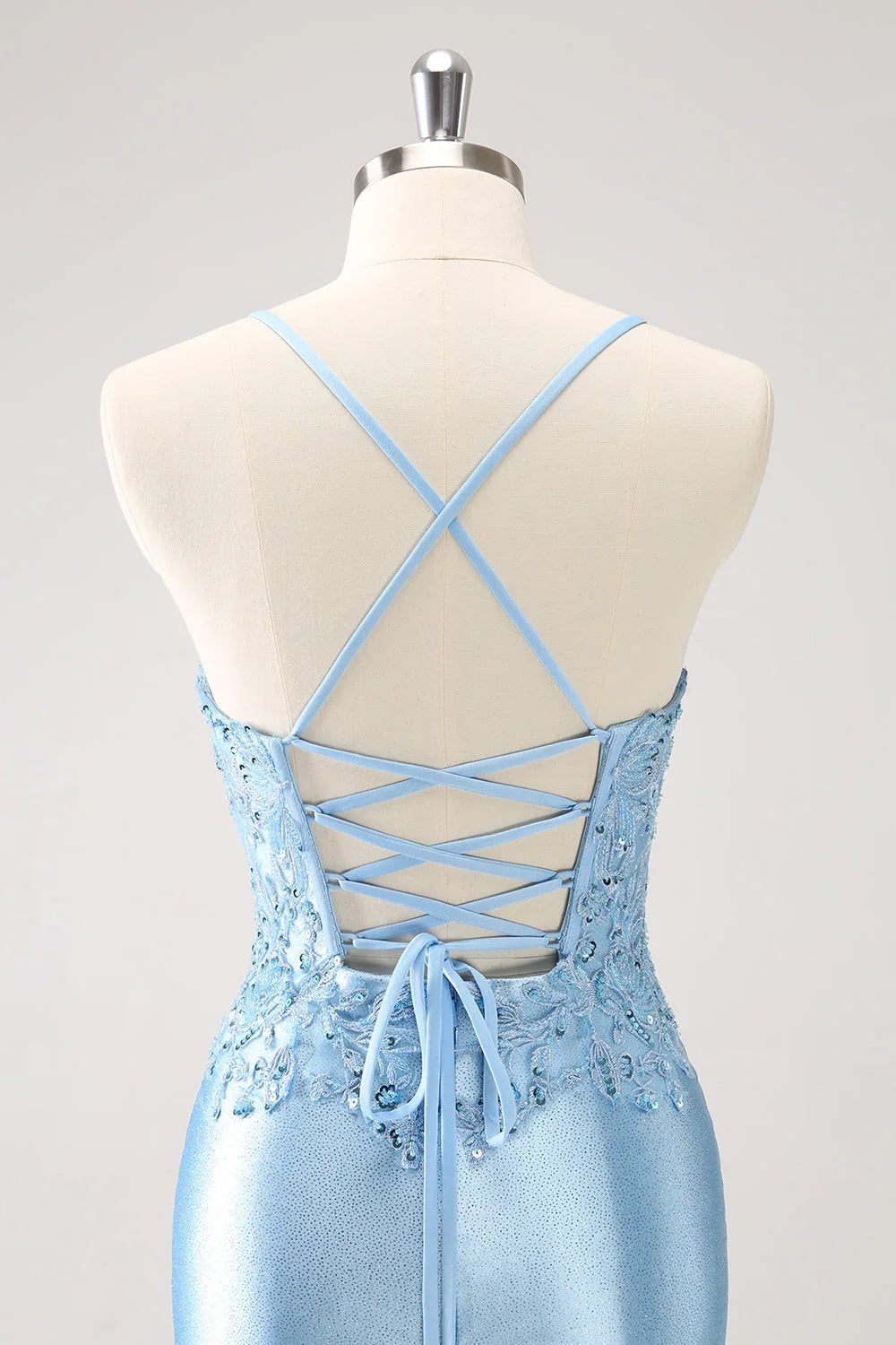 Robe courte de bal Blue Bodycon à dos lacé avec paillettes et appliqués
