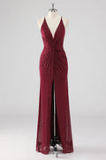 Elegancka Burgundowa Sukienka Sheath z Dekoltem w Sercu i Rozcięciem