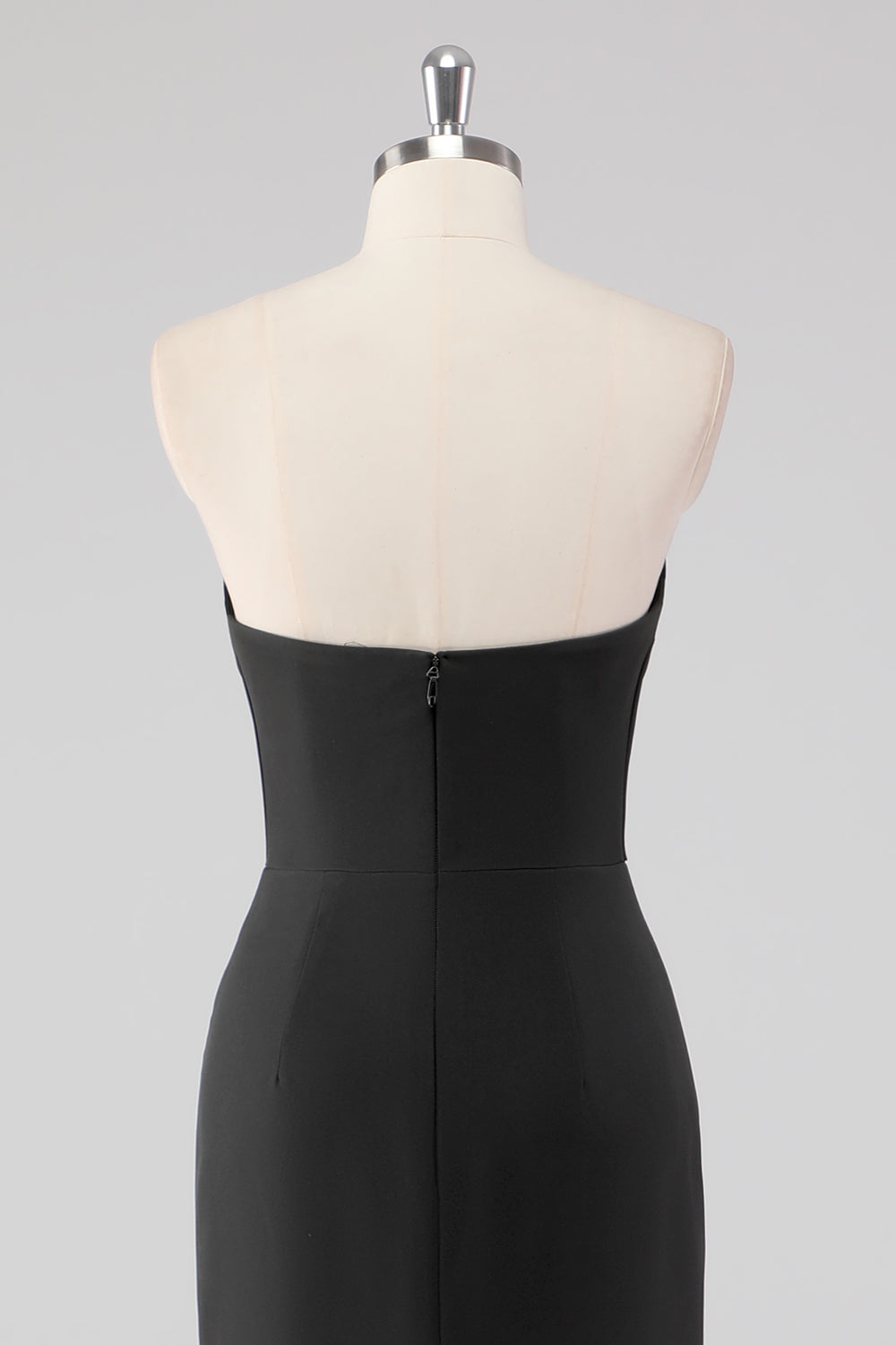 Vestido longo formal preto sereia sem alças com racha