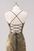 Etuikleid mit Spaghettiträgern in Metallic-Schwarz und Gold mit Schlitz