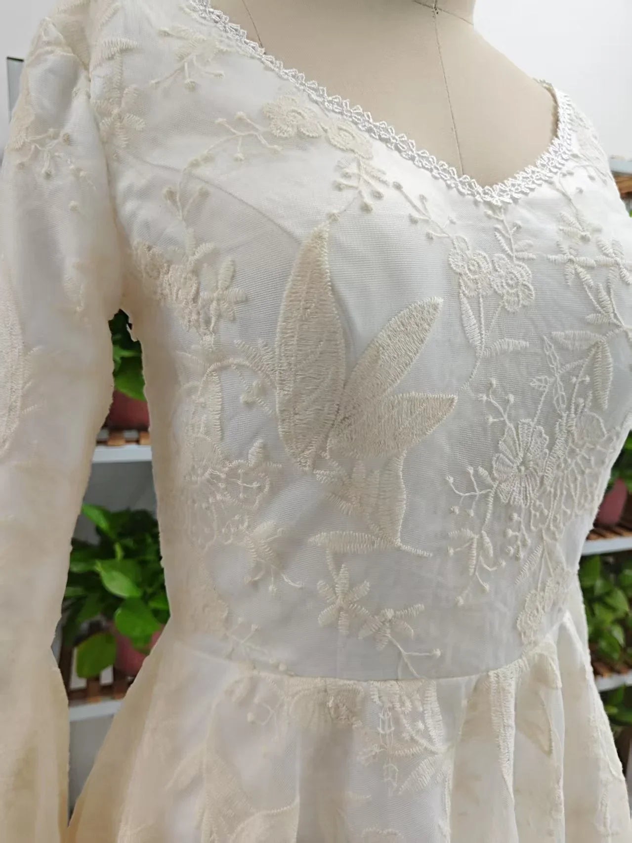 Abito da sera in pizzo vintage applicato a linea A lungo per il ballo Y8371