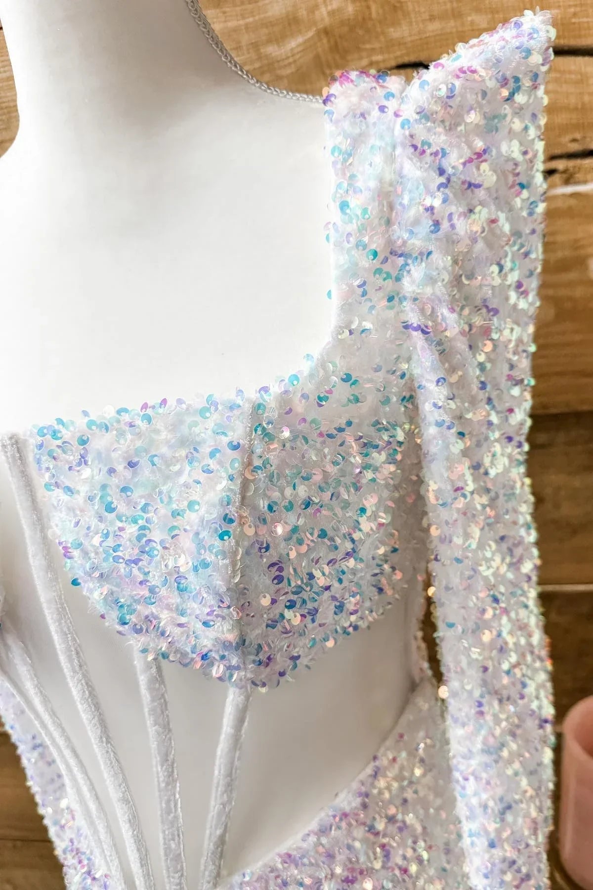 Irisierendes Weiß Pailletten Langarm Quadrat-Ausschnitt Homecoming-Kleid Y2677