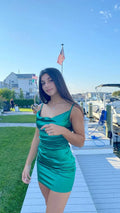 Grünes Minikleid mit Spaghettiträgern für den Homecoming Ball Grünes Partykleid Y2488