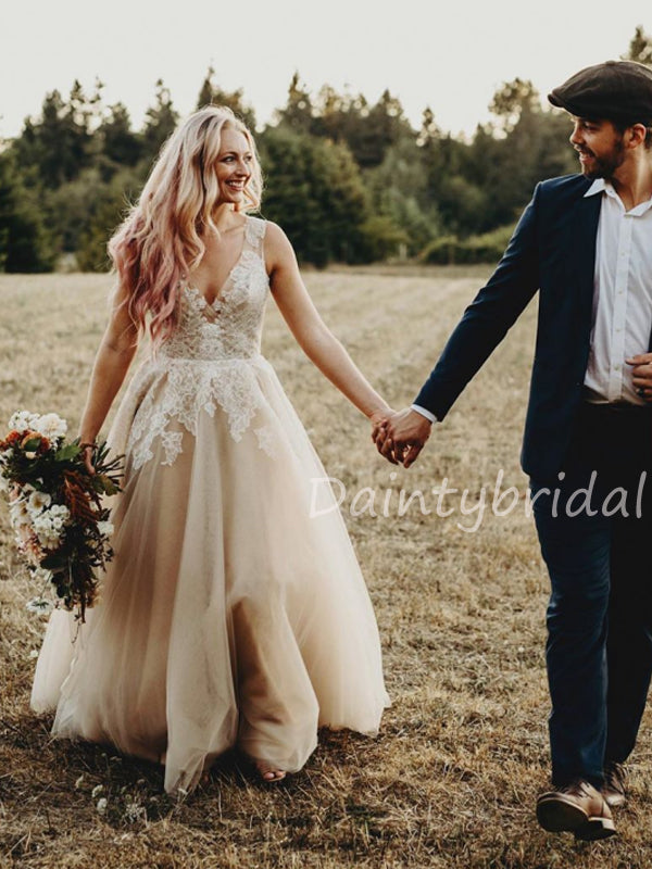 Novos vestidos de noiva compridos com decote em V, renda e tule, sem mangas, linha A. DB10474