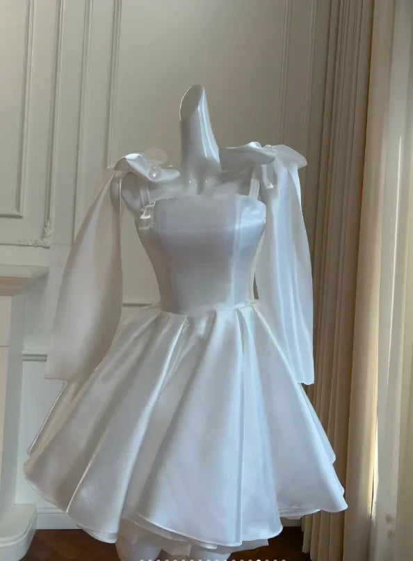 Vestido Corto de Satén Blanco Lindo para Baile de Graduación y Fiesta de Regreso a Casa Y8583