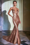 Abito da sera profondo scollo a V sirena con paillettes color oro rosa