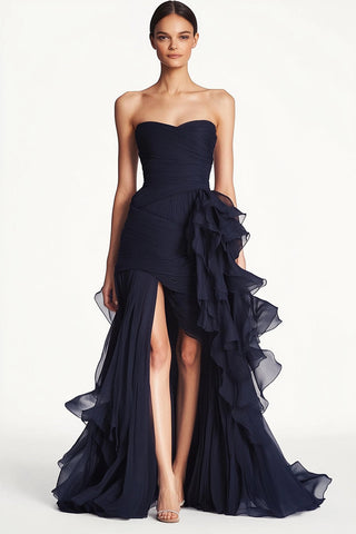 Marineblaues langes Abendkleid mit Herzausschnitt und Rüschen und Schlitz