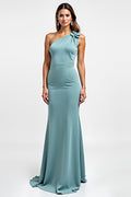 Robe longue de cocktail bleue à motifs floraux