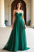Vestido de festa comprido verde com alças finas e corte A