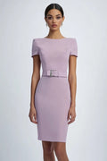 Robe de soirée simple lilas, col bateau, longueur genoux