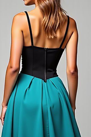 Langes Abendkleid aus Satin in Schwarz und Pfauenblau in A-Linie