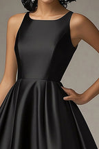 Scoop Neck Black A Line Knee-Length Formal Dress