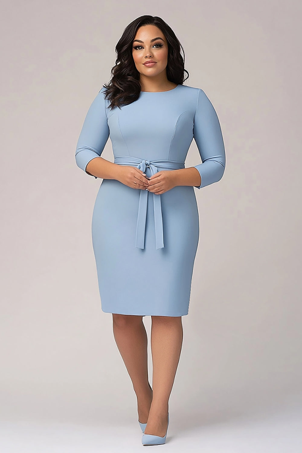 Vestido formal plus size de crepe azul-celeste até ao joelho