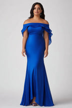 Vestido de cerimónia comprido plus size azul royal com decote ombro a ombro