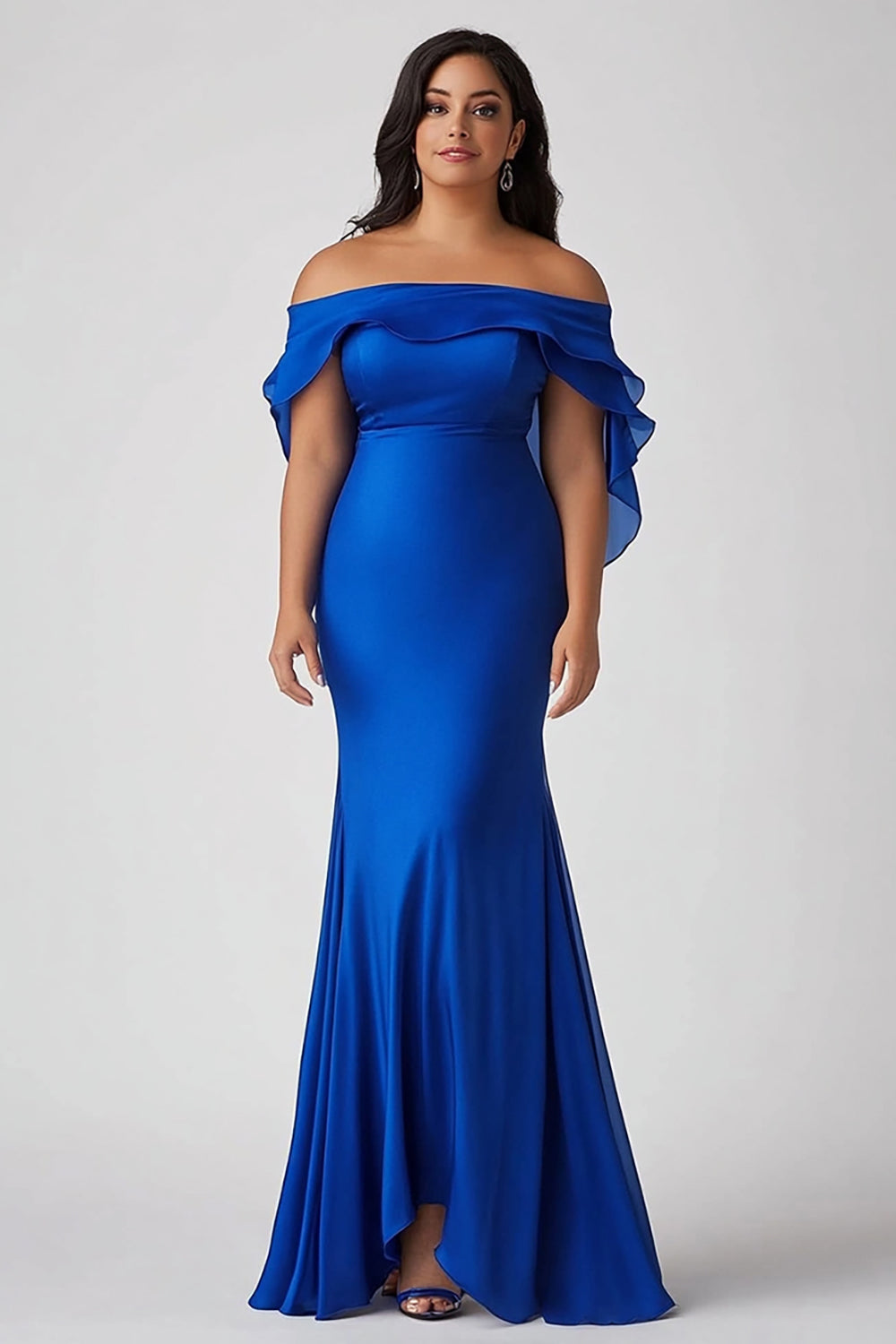 Vestido de cerimónia comprido plus size azul royal com decote ombro a ombro