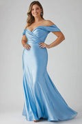 Robe de soirée longue taille plus en cœur avec fourreau bleu ciel