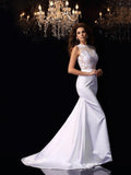 Abito da Sposa in Satin Sirena con Scollo Alto, Applique e Senza Maniche