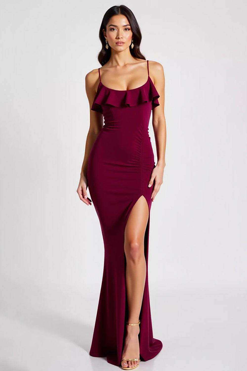 Vestido formal comprido com racha e alças finas cor vinho