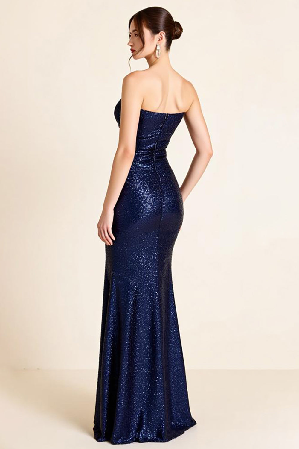 Vestido formal comprido com glitter e racha, azul marinho, sem alças