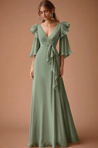 Vestido comprido para convidada de casamento em chiffon Dusty Sage com folhos e mangas