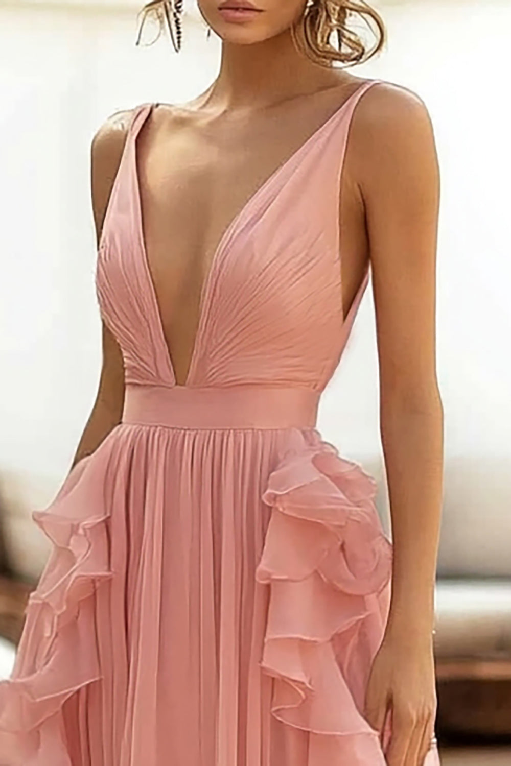 A-Linie, langes Hochzeitsgastkleid aus rosa Chiffon mit Rüschen