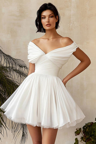 A-Linien-Chiffon-Plissee-Kleines weißes Kleid mit Rüschen