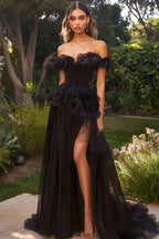 Chiffon A-Linie, schulterfrei, langes schwarzes Kleid mit Rüschen