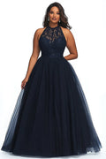 Vestido Largo de Gala Plus Size con Cuello de Ilusión en Línea A y Aplicaciones en Color Azul Marino