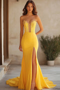 Robe de bal longue sirène bustier en mousseline jaune avec fente