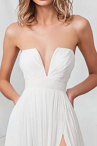 Weißes, trägerloses, langes A-Linien-Verlobungskleid aus Chiffon mit Schlitz