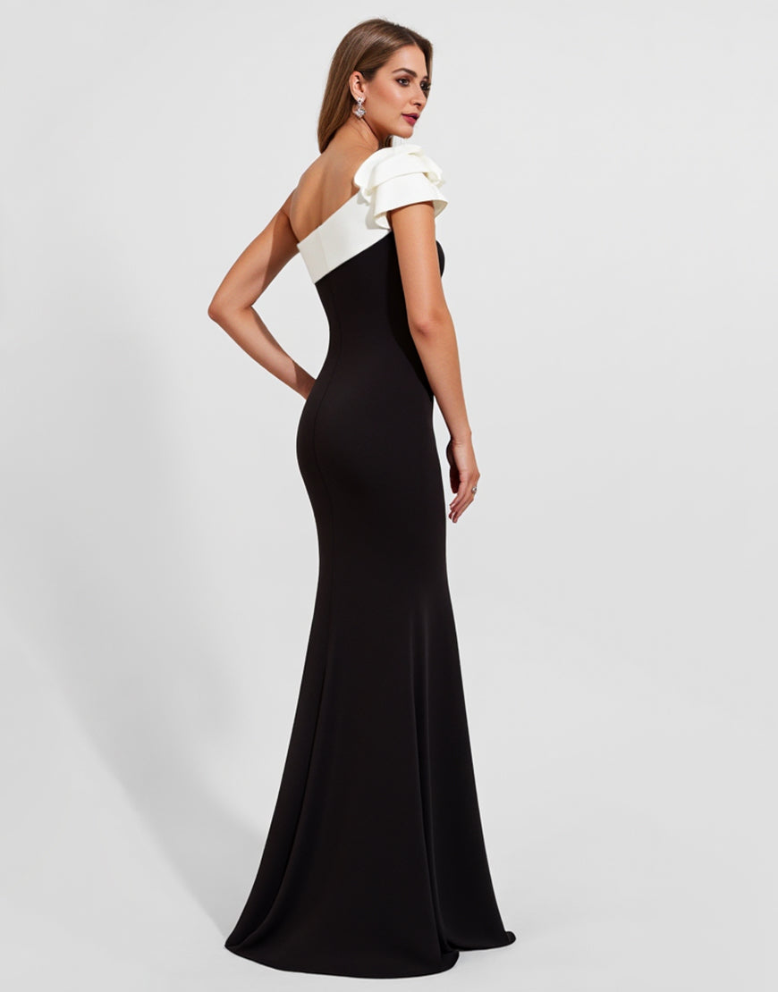Schwarzes Satin-Kleid mit One-Shoulder-Träger und schwarzer Krawatte