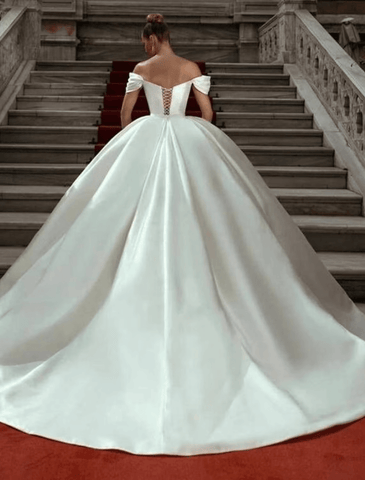 Verlobungs- und formelle Brautkleider, Watteau-Schleppe, Ballkleid, ärmellos, schulterfrei, Satin mit gerüschter Volltonfarbe