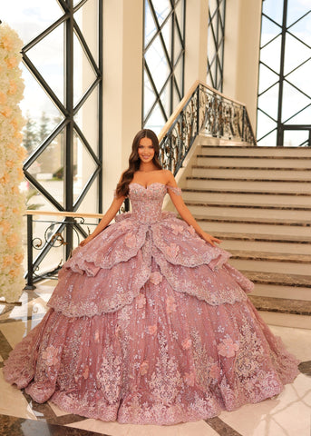 Schulterfreies, gestuftes Quinceanera-Kleid von Amarra 54202