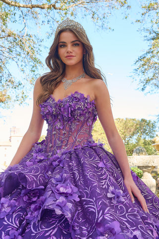 Quinceanera-Kleid mit 3D-Blumen und Cape-Ärmeln von Amarra 54216