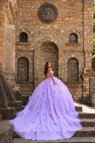 Schulterfreies Ballkleid mit 3D-Blumenmuster von Amarra 54231