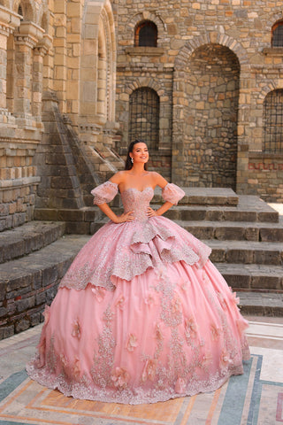 Trägerloses Ballkleid mit mehreren Lagen von Amarra 54236